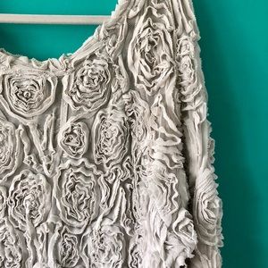 American Apparel 3D White Floral sweater top